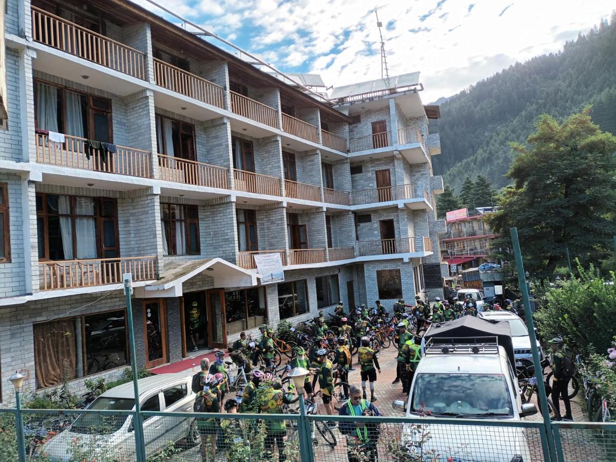 Sarthak Resorts-reside In Nature With View, 9 Kms From Mall Road