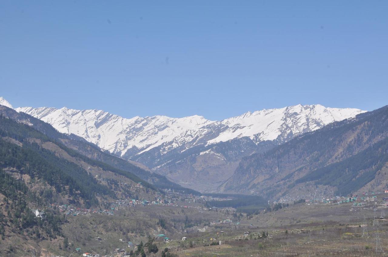 Resort Sarthak Resorts-reside In Nature With View, 9 Kms From Mall Road